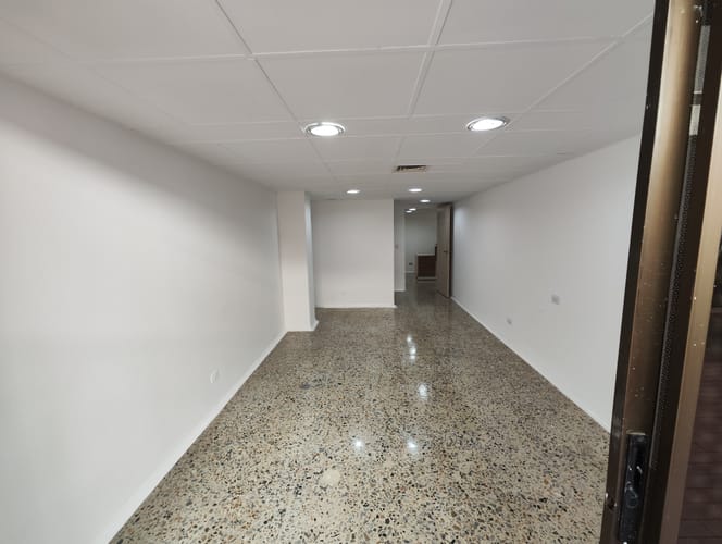 Local en arriendo en Laureles, Medellín, 100 m² · foto 6 de 14