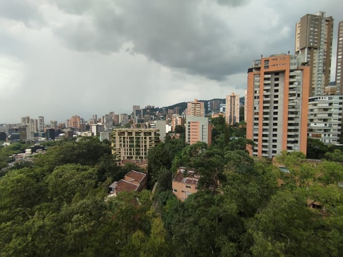 Apartamento de 3 alcobas en arriendo en La Florida, Medellín, 150 m² · foto 19 de 20