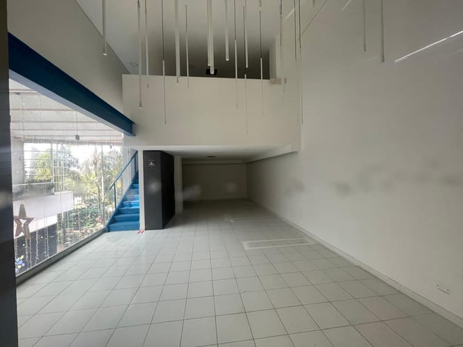 Local en arriendo en Colombia, Medellín, 79 m² · foto 5 de 9