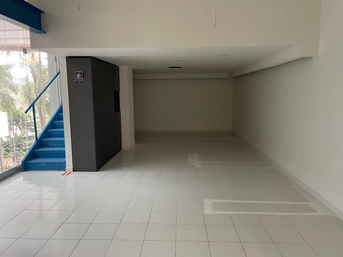 Local en arriendo en Colombia, Medellín, 79 m² · foto 7 de 9