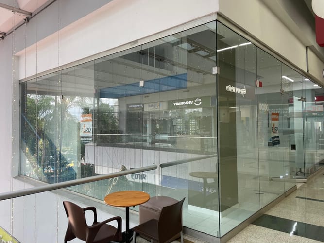 Local en arriendo en Colombia, Medellín, 79 m² · foto 8 de 9