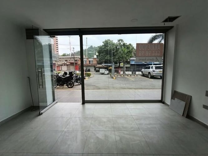 Local en arriendo en Laureles, Medellín, 46 m² · foto 11 de 12