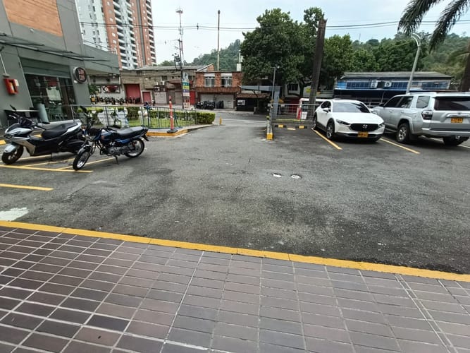 Local en arriendo en Laureles, Medellín, 46 m² · foto 12 de 12