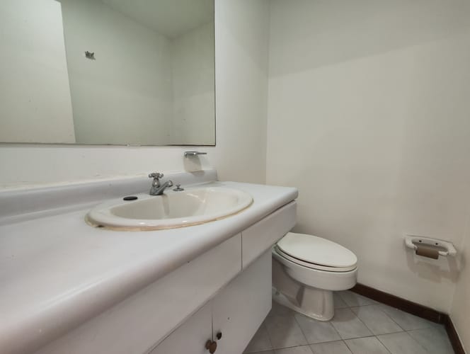 Oficina en arriendo en El Poblado, Medellín, 127 m² · foto 10 de 11