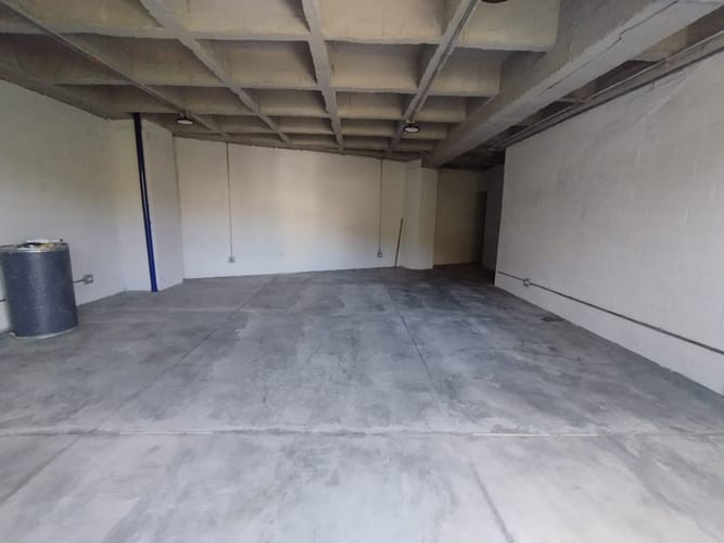 Bodega en arriendo en Trinidad, Medellín, 90 m² · foto 2 de 10