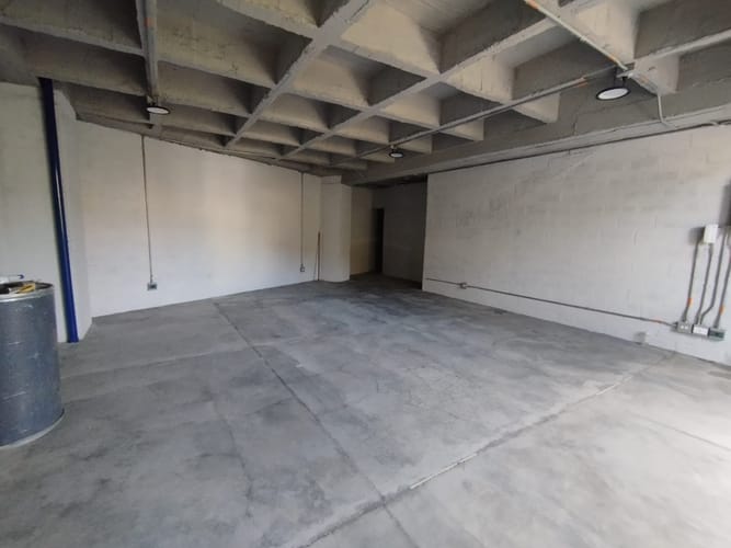 Bodega en arriendo en Trinidad, Medellín, 90 m² · foto 6 de 10