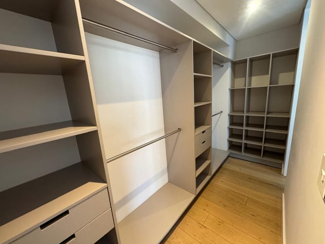 Apartamento de 2 alcobas en arriendo en El Poblado, Medellín, 155 m² · foto 4 de 20