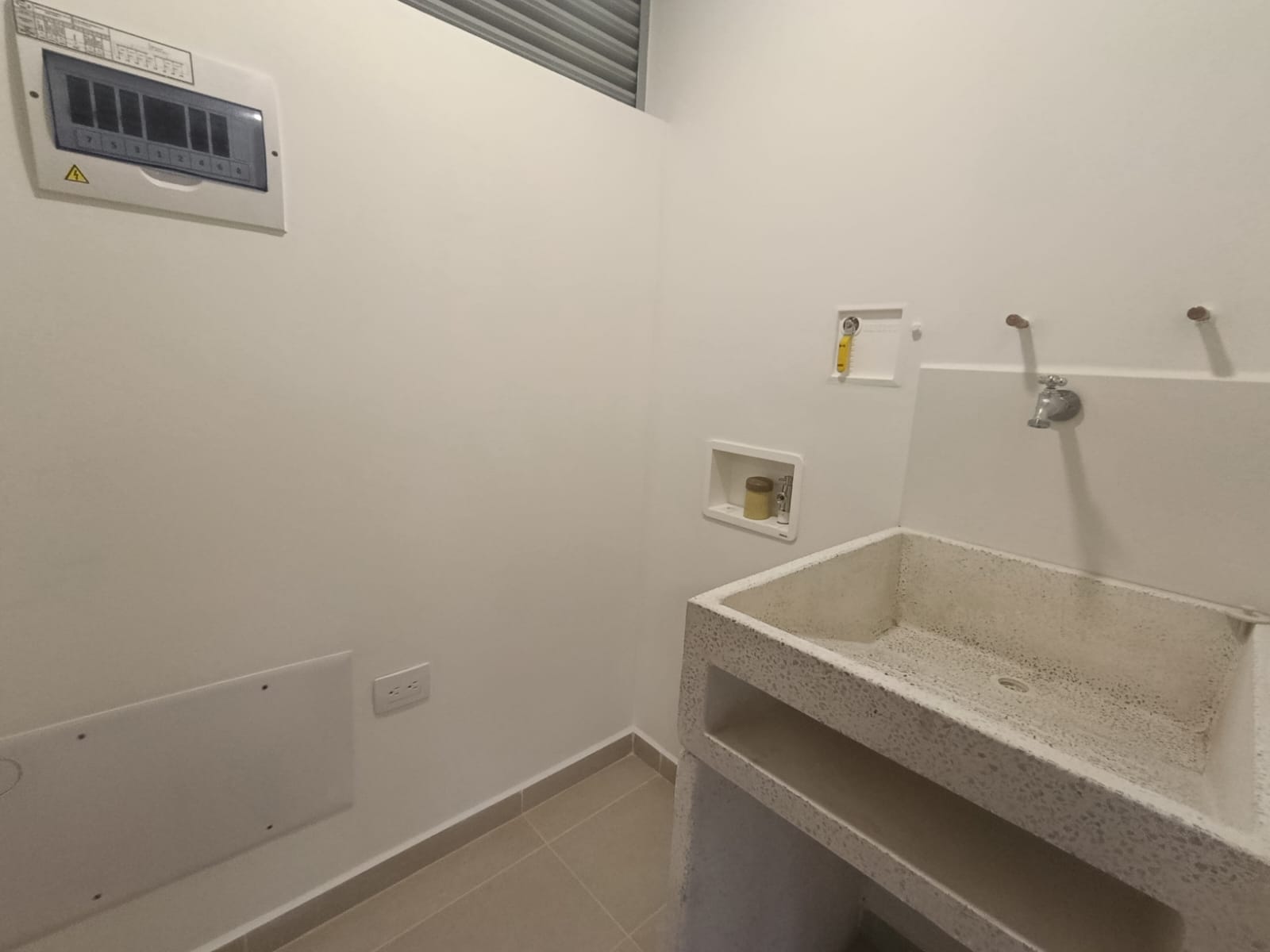 Apartamento en arriendo en Loma De La Doctora, Sabaneta · foto 10 de 20