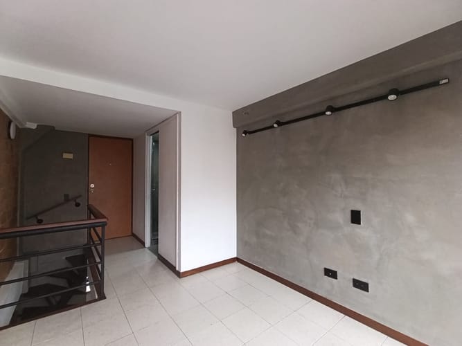 Apartamento de 3 alcobas en arriendo en El Poblado, Medellín, 64 m² · foto 2 de 13