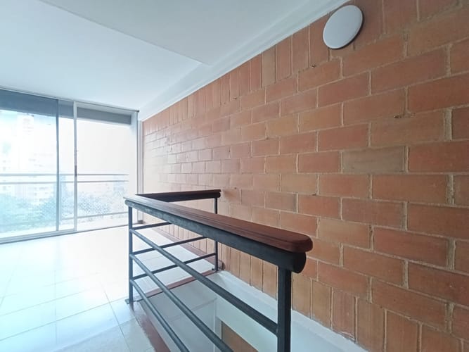 Apartamento de 3 alcobas en arriendo en El Poblado, Medellín, 64 m² · foto 3 de 13