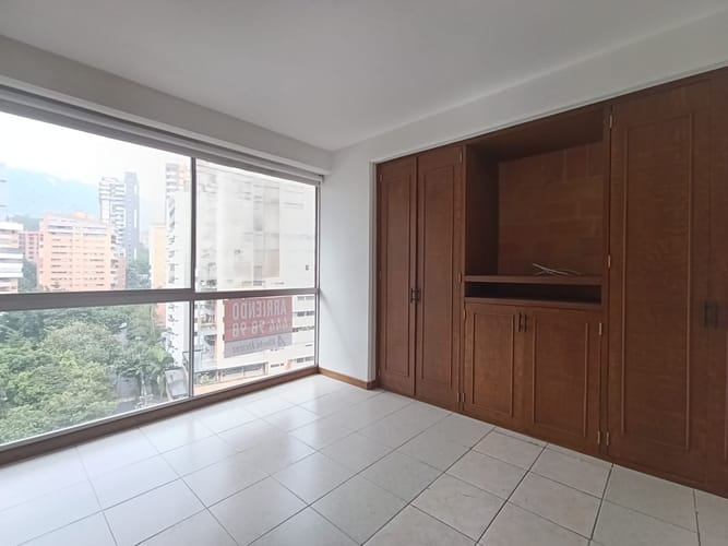 Apartamento de 3 alcobas en arriendo en El Poblado, Medellín, 64 m² · foto 9 de 13