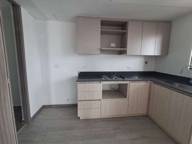 Apartamento de 2 alcobas en arriendo en San Diego, Medellín, 65 m² · foto 3 de 20