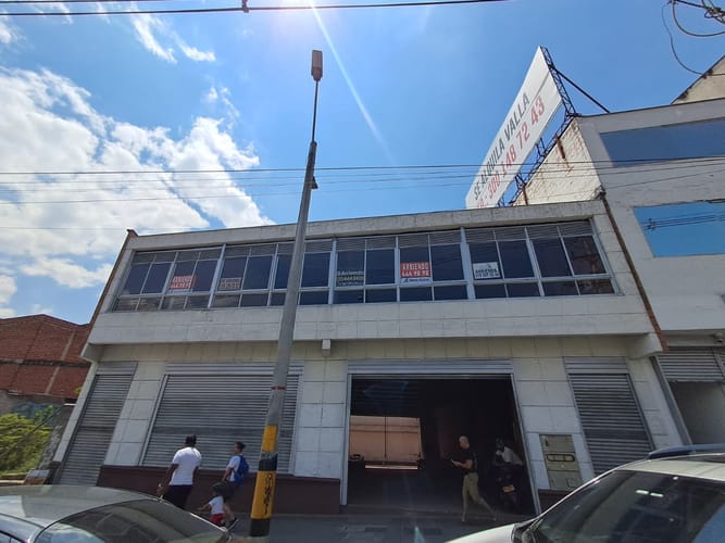 Bodega en arriendo en Laureles, Medellín, 290 m² · foto 18 de 18
