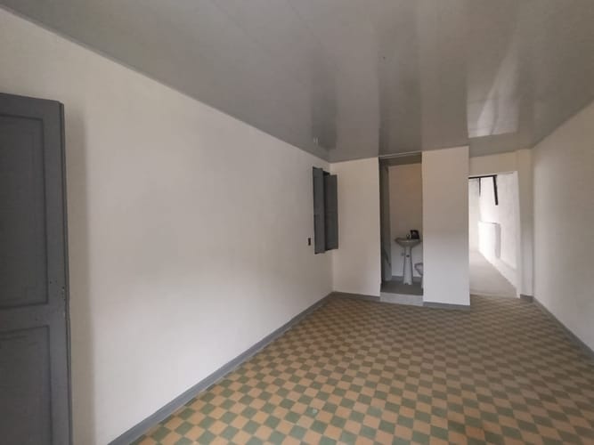 Bodega en arriendo en Bombona No.1, Medellín, 300 m² · foto 6 de 20