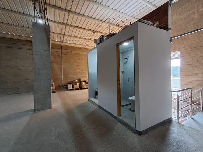 Bodega en arriendo en San Antonio De Prado, Medellín, 308 m² · foto 2 de 10