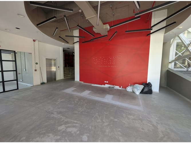 Local en arriendo en Perpetuo Socorro, Medellín, 505 m² · foto 2 de 7