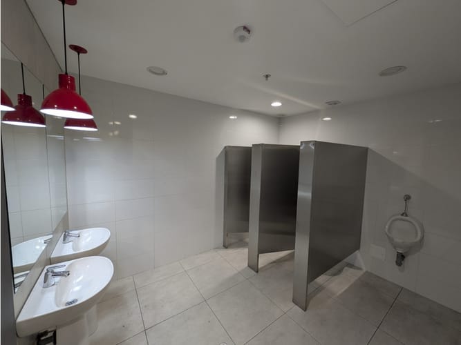 Local en arriendo en Perpetuo Socorro, Medellín, 505 m² · foto 3 de 7