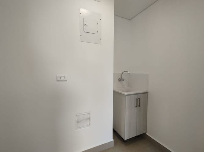 Apartamento de 2 alcobas en arriendo en El Poblado, Medellín, 95 m² · foto 10 de 20