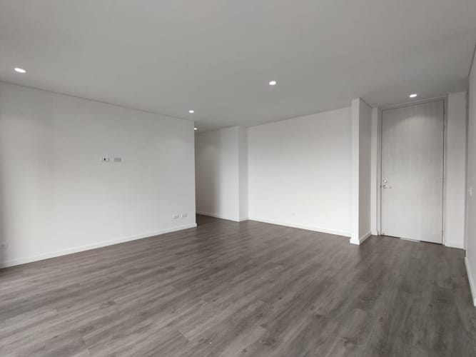 Apartamento de 2 alcobas en arriendo en El Poblado, Medellín, 95 m² · foto 13 de 20