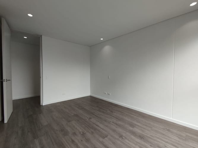 Apartamento de 2 alcobas en arriendo en El Poblado, Medellín, 95 m² · foto 15 de 20