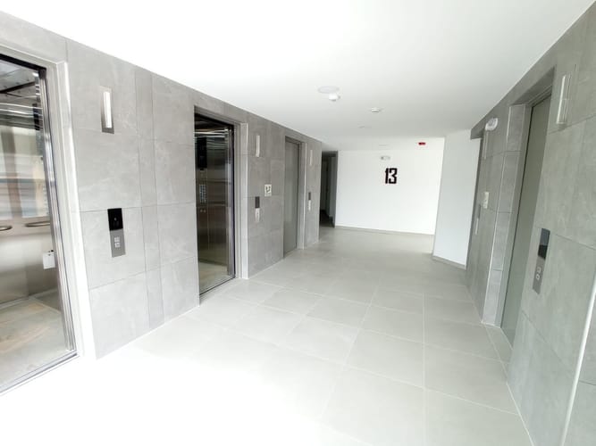 Consultorio en arriendo en El Poblado, Medellín, 35 m² · foto 11 de 12