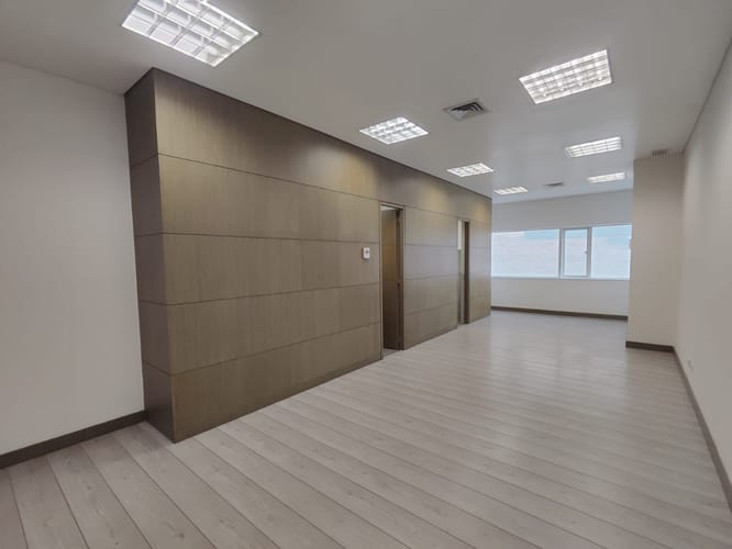 Oficina en arriendo en El Poblado, Medellín, 54 m² · foto 2 de 7