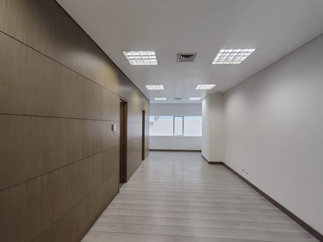 Oficina en arriendo en El Poblado, Medellín, 54 m² · foto 3 de 7