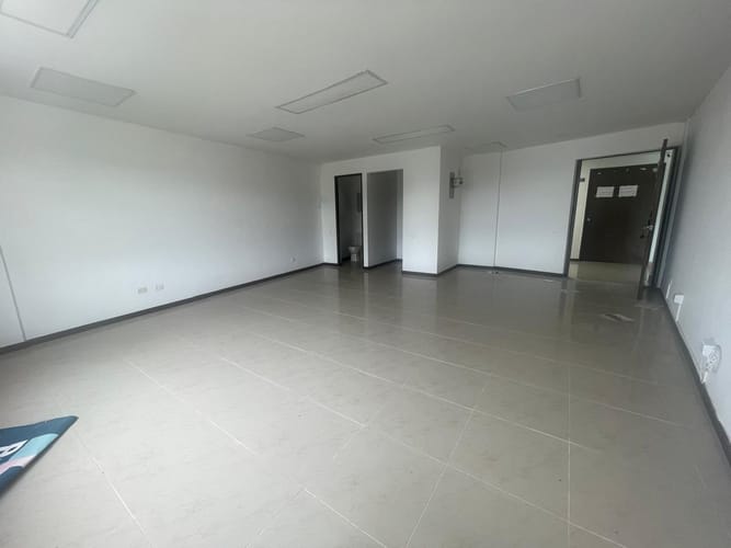 Oficina en arriendo en San Jose, Guarne, 45 m² · foto 2 de 9