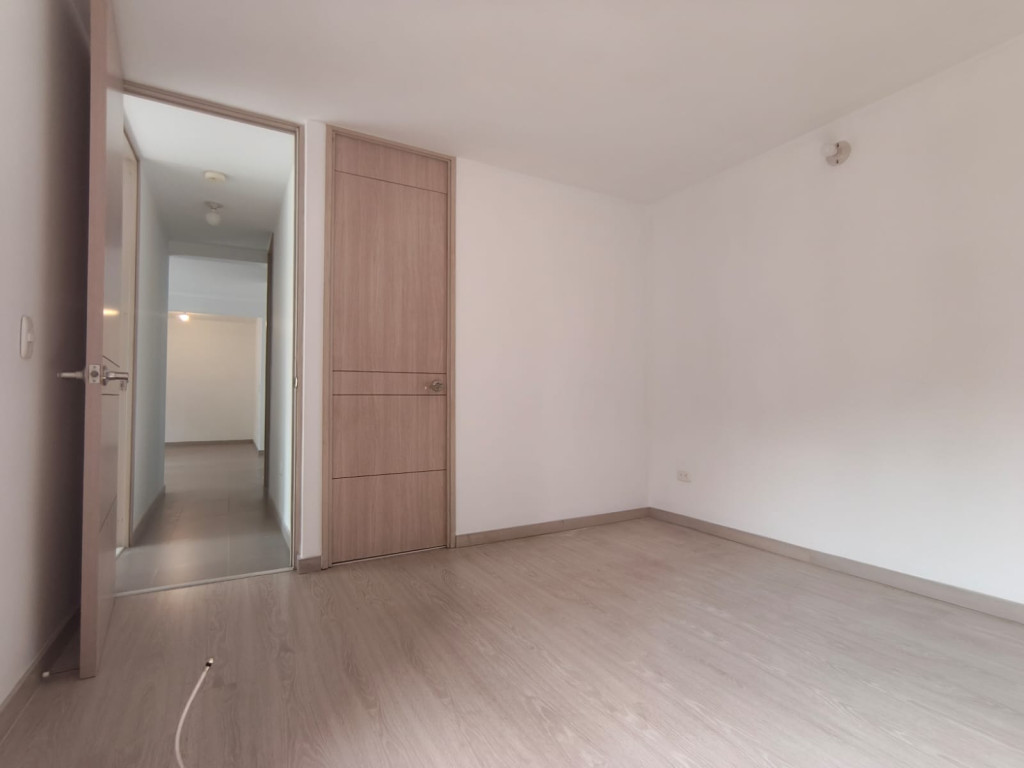 Apartamento en arriendo en Belén, Medellín · foto 7 de 13