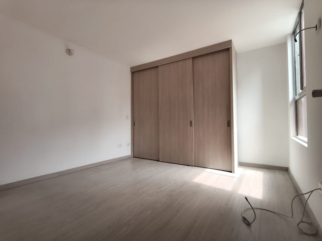 Apartamento en arriendo en Belén, Medellín · foto 8 de 13