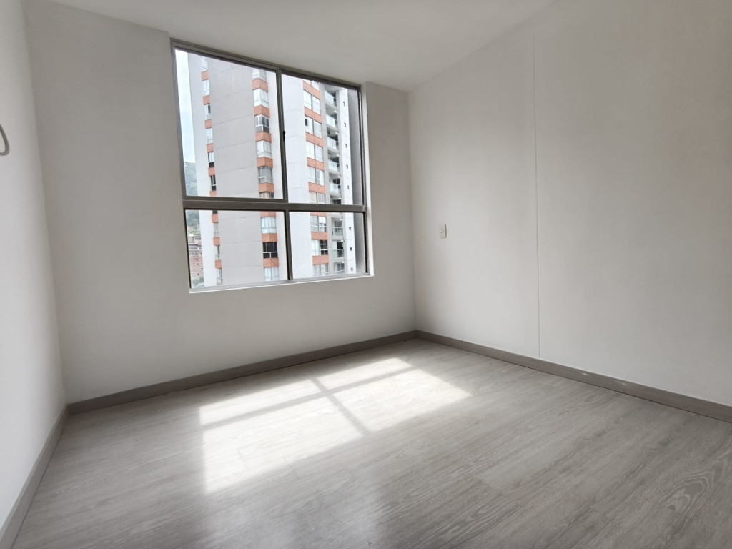 Apartamento en arriendo en Belén, Medellín · foto 9 de 13