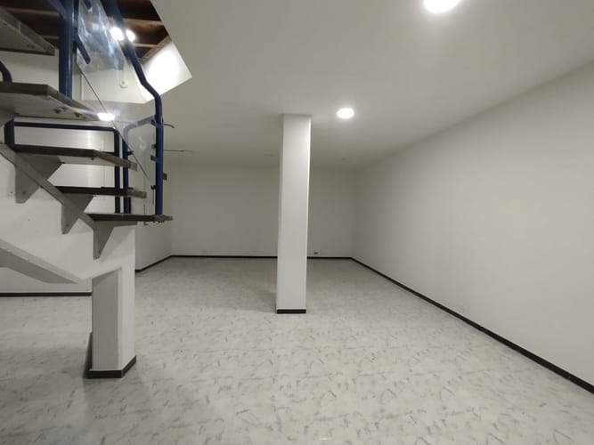 Local en arriendo en La Candelaria, Medellín, 80 m² · foto 2 de 12