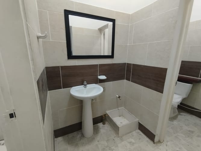 Local en arriendo en La Candelaria, Medellín, 80 m² · foto 8 de 12