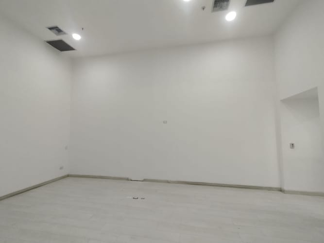 Local en arriendo en El Chagualo, Medellín, 53 m² · foto 4 de 13
