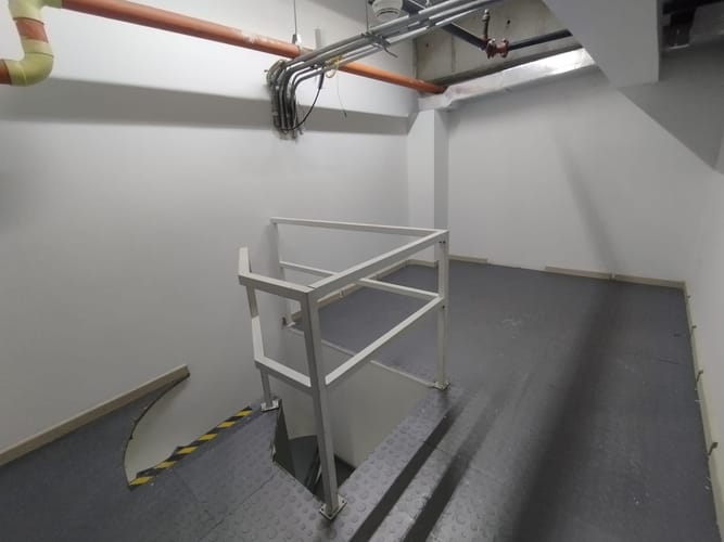 Local en arriendo en El Chagualo, Medellín, 53 m² · foto 12 de 13