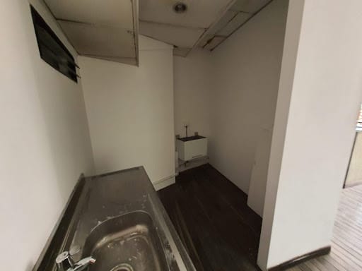 Bodega en arriendo en Perpetuo Socorro, Medellín, 180 m² · foto 9 de 15