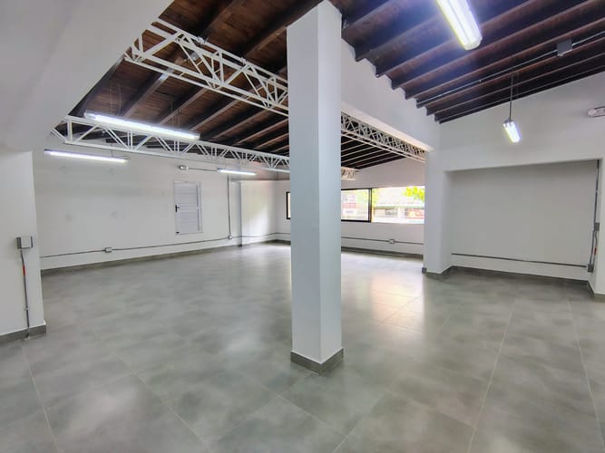 Oficina en arriendo en Belén, Medellín, 181 m² · foto 5 de 18