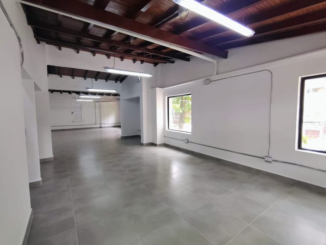 Oficina en arriendo en Belén, Medellín, 181 m² · foto 10 de 18