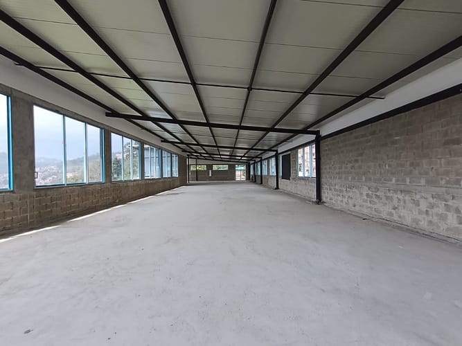 Local en arriendo en Cucaracho, Medellín, 500 m² · foto 5 de 12