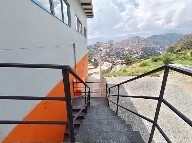 Local en arriendo en Cucaracho, Medellín, 500 m² · foto 10 de 12