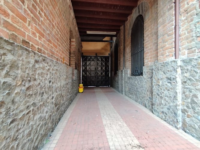 Edificio en arriendo en El Rincón, Medellín, 1900 m² · foto 2 de 17