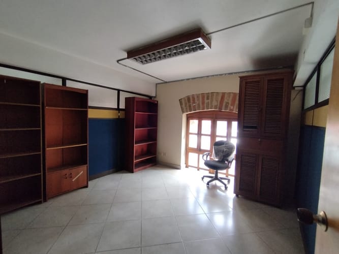 Edificio en arriendo en El Rincón, Medellín, 1900 m² · foto 15 de 17