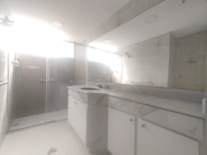 Apartamento de 3 alcobas en arriendo en El Poblado, Medellín, 148 m² · foto 9 de 18