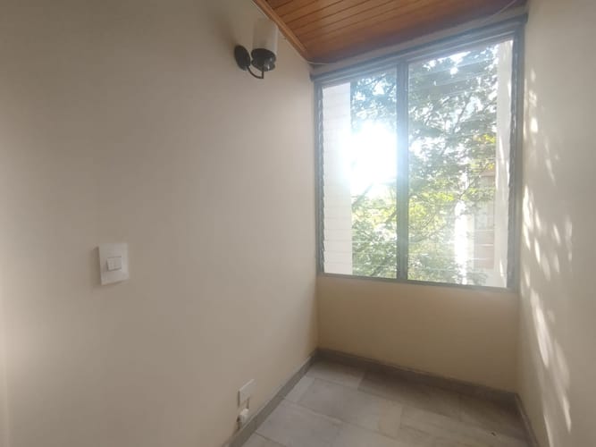 Apartamento de 3 alcobas en arriendo en El Poblado, Medellín, 148 m² · foto 12 de 18