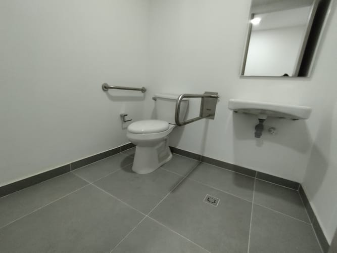 Oficina en arriendo en Cristo Rey, Medellín, 813 m² · foto 9 de 13