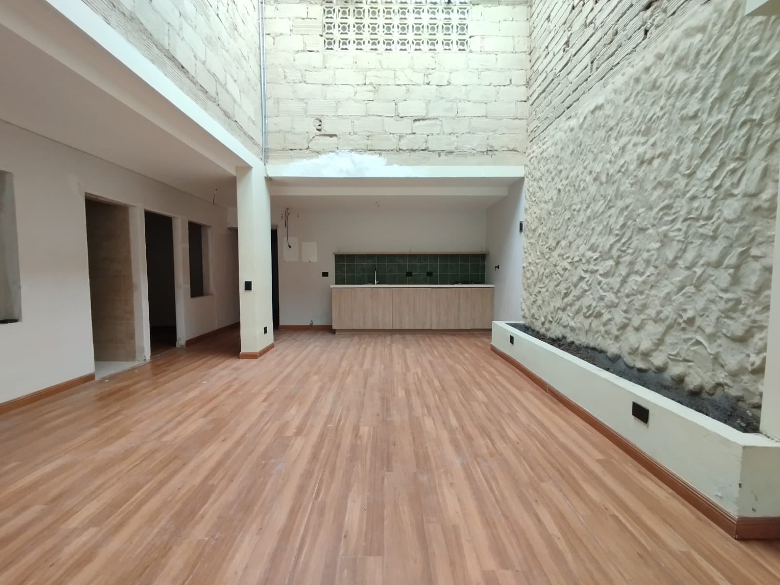 Casa en arriendo en El Poblado, Medellín · foto 3 de 20