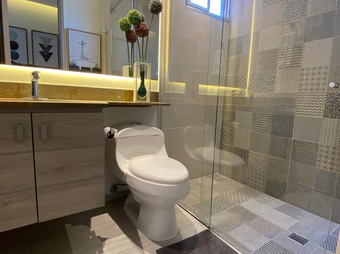 Apartamento de 2 alcobas en arriendo en El Poblado, Medellín, 103 m² · foto 19 de 20