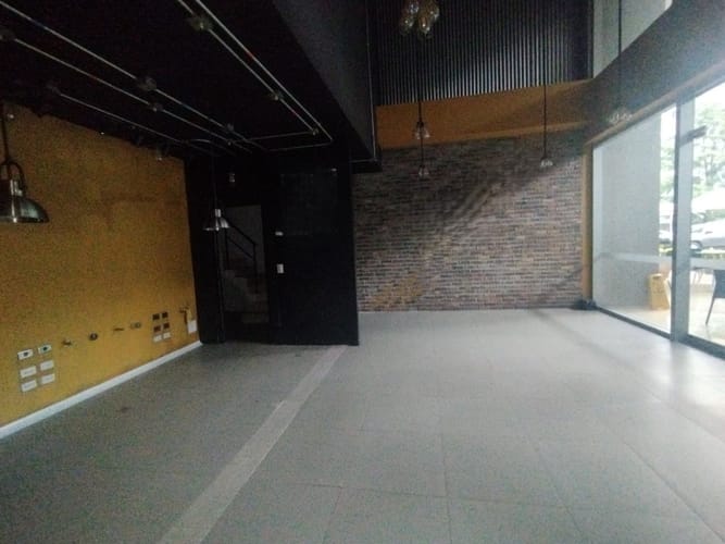 Local en arriendo en El Poblado, Medellín, 88 m² · foto 4 de 20