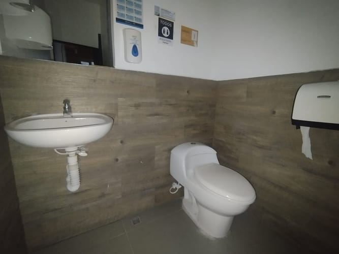 Local en arriendo en El Poblado, Medellín, 88 m² · foto 20 de 20