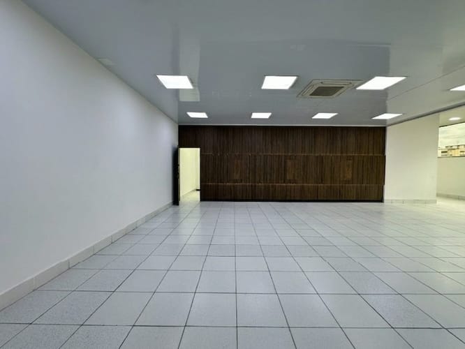 Local en arriendo en Buenos Aires, Medellín, 233 m² · foto 8 de 10